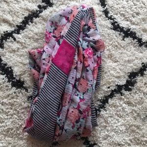 Reversible infinity scarf, perfect for spring!